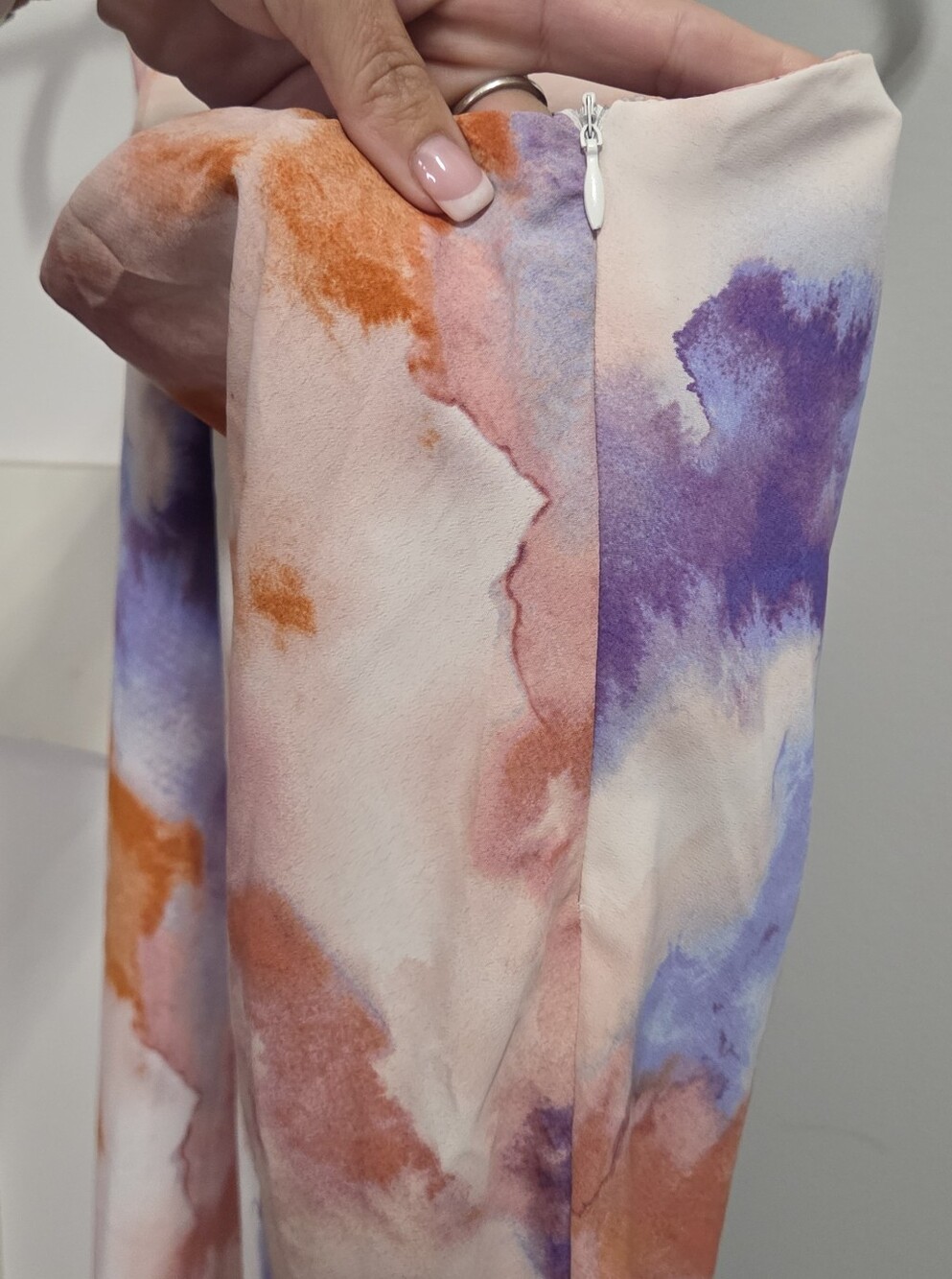 Forever 21 Watercolor Midi Skirt in Peach, Lavender, and Coral Hues - Picture 5 of 6